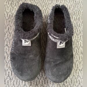 Girls Merrell Black Suede Slip On Shoes Size 2.5